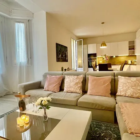 Large 4-room Town Center Near Monaco Feriehus Beausoleil